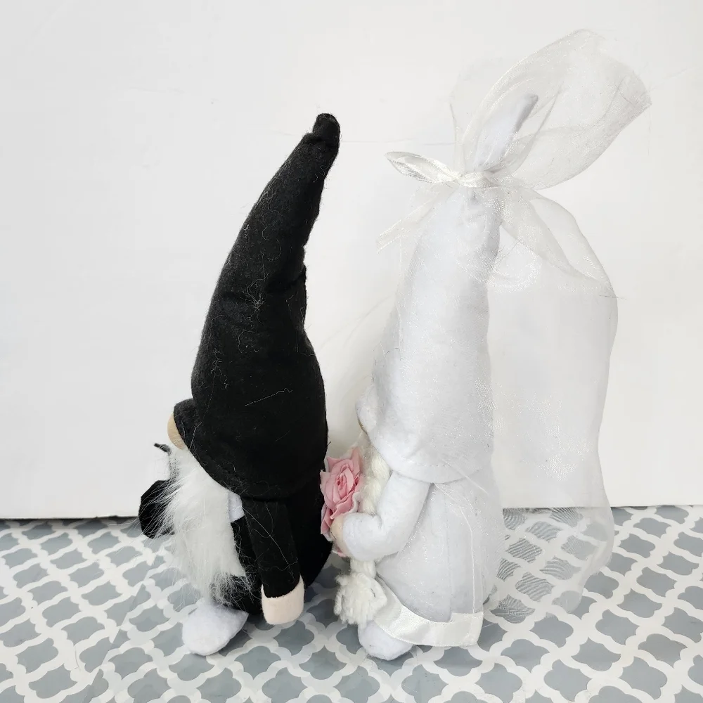 Bride and Groom Gnome 10 Inch
